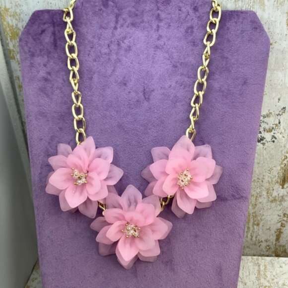 Floral Necklace Statement in Pink and Gold - Picture 2 of 3